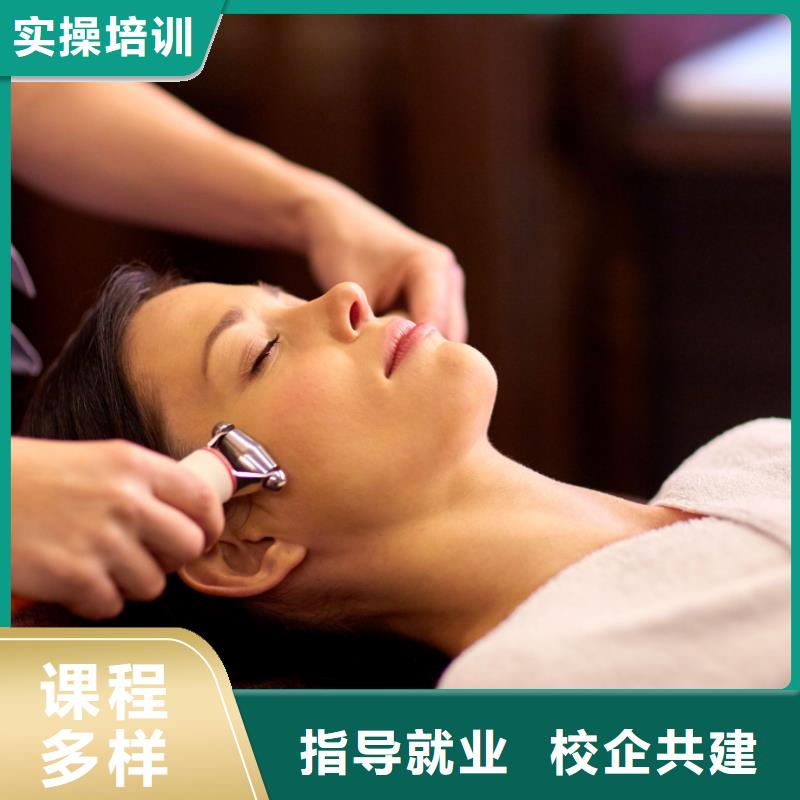 美容学化妆老师专业就业不担心