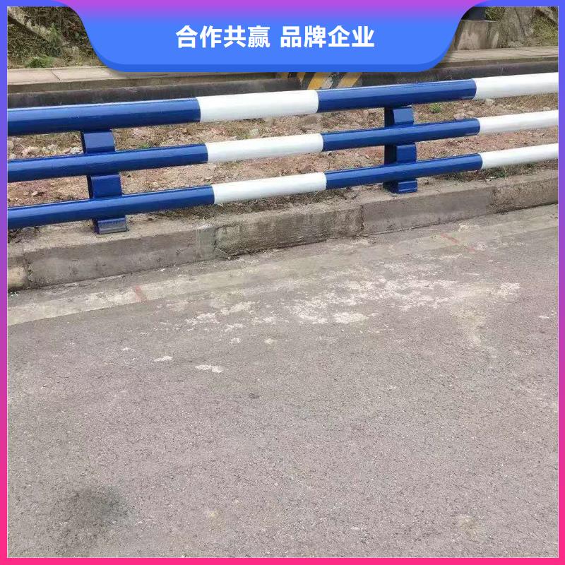 防撞护栏不锈钢复合管护栏质量层层把关当地生产厂家