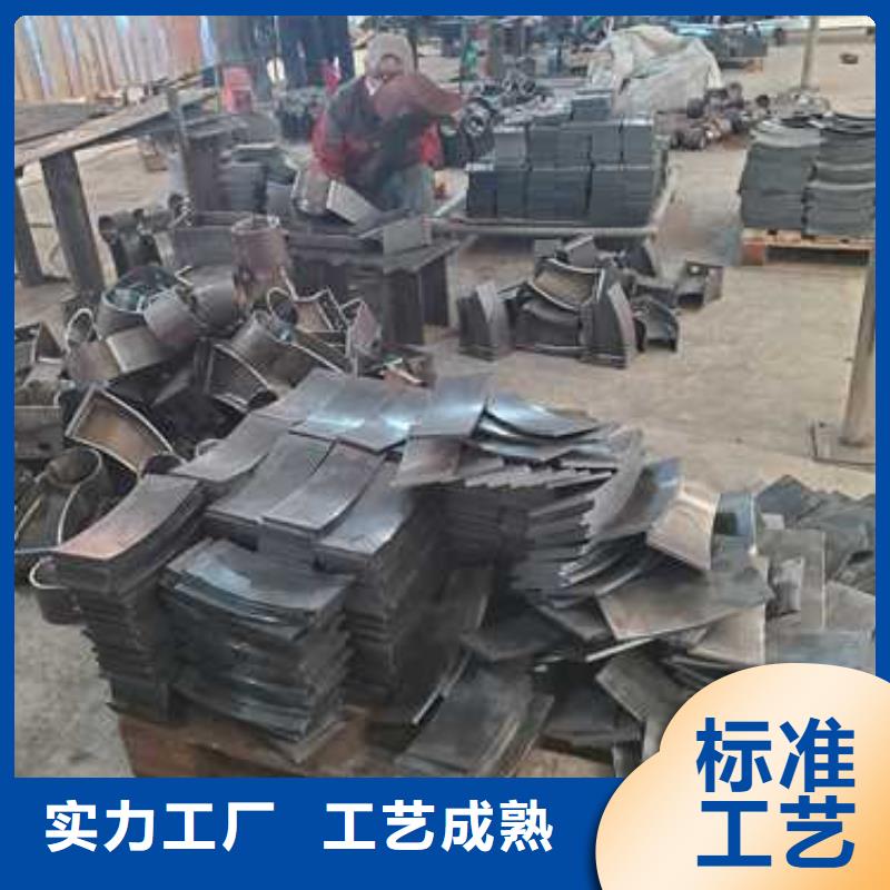【不锈钢碳素钢复合管护栏】 灯光护栏厂海量货源工艺层层把关