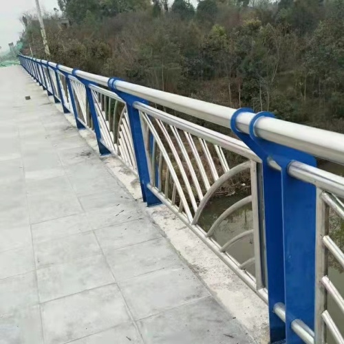 水库河道护栏厂家电话