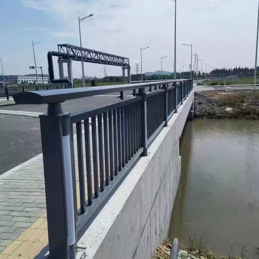 护栏桥梁景观栏杆精工细致打造