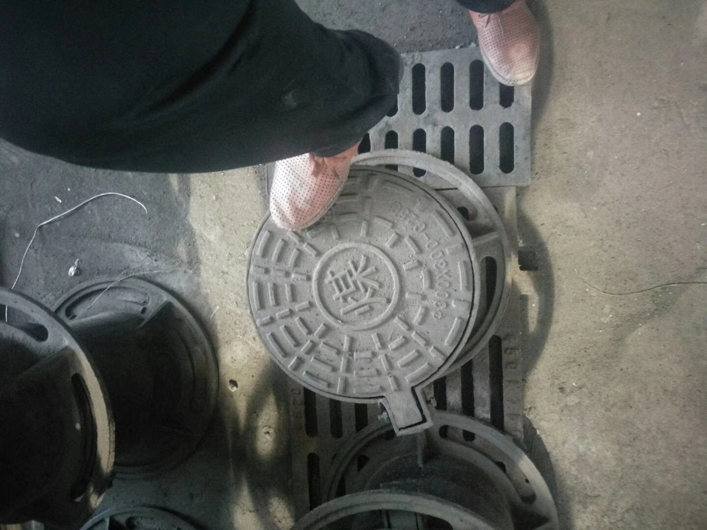 呼和浩特 球墨铸铁地沟盖板 低价促销 性能稳定