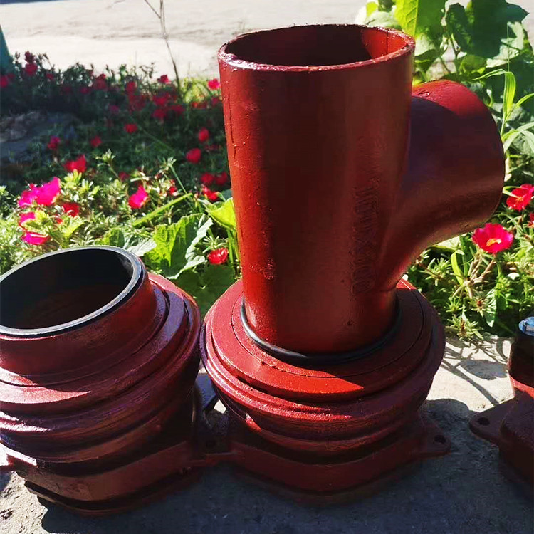 dn100铸铁角四通优惠促销 专业生产设备