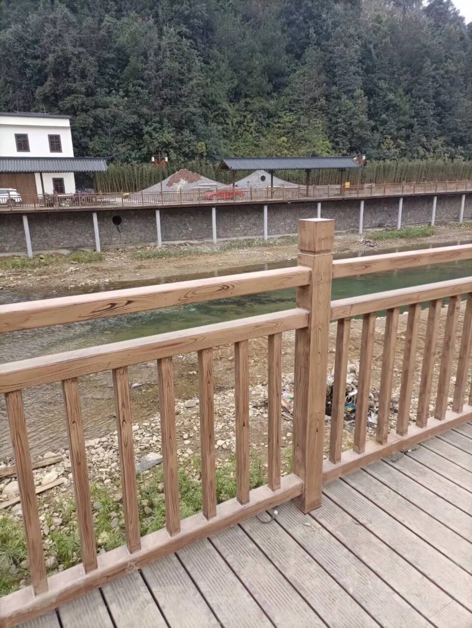 不锈钢仿木纹漆全包施工多少钱